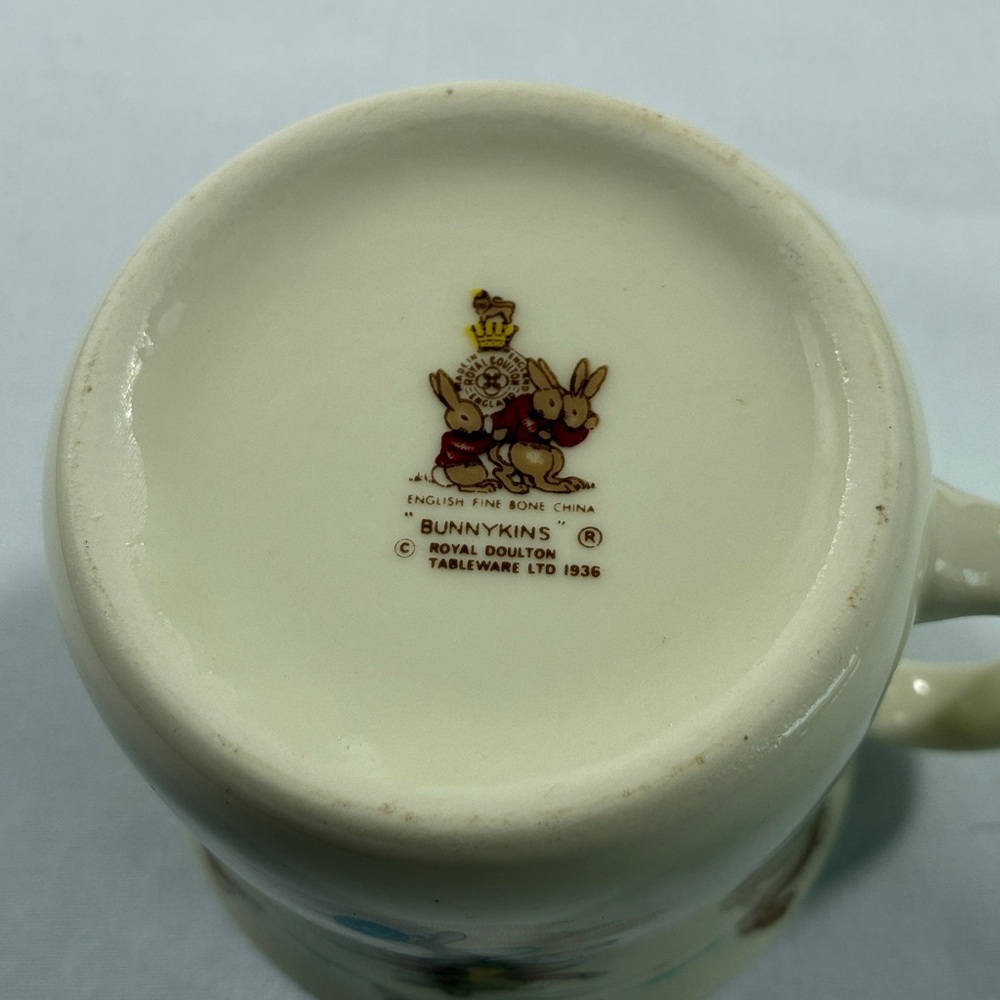 Whimsical Vintage Royal Doulton Bunnykins 3-Piece Bone China Set Easter Bunny - Picture 4 of 15